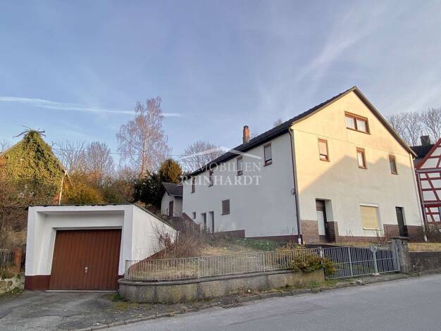 Haus zum Kauf 87.000 € 9 Zimmer 180 m² 1.820 m² Grundstück Mönchröden Rödental 96472