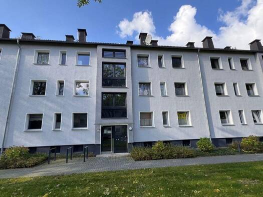 Wohnung zur Miete 700 € 3 Zimmer 67,1 m² 2. Geschoss frei ab 16.04.2026 Oskar-Pannen-Str. 29 Bergeborbeck Essen 45355