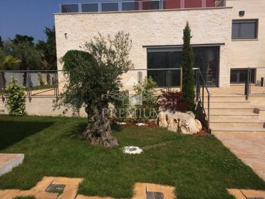 Haus zum Kauf 1.590.000 € 5 Zimmer 420 m² 1.170 m² Grundstück Porec center