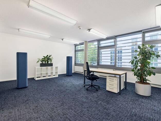 Bürofläche zur Miete provisionsfrei 1.646 € 89 m² Bürofläche Oskar-Messter-Straße Ismaning 85737