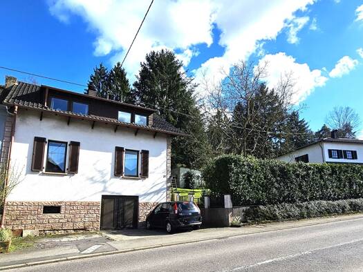 Einfamilienhaus zum Kauf 198.000 € 6 Zimmer 145 m² 1.036 m² Grundstück Düppenweiler Beckingen 66701