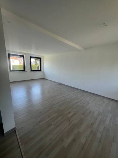 Wohnung zur Miete 505 € 2,5 Zimmer 65 m² 2 Geschosse frei ab sofort Freiheitssiedlung 24 Reichenbacher Straße / Freiheitsiedlung 414 Zwickau 08056