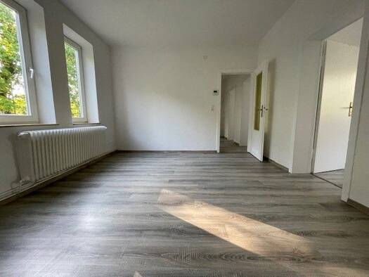 Wohnung zur Miete 379 € 4 Zimmer 60 m² EG Preußenstraße 10 Fedderwardergroden Wilhelmshaven 26388