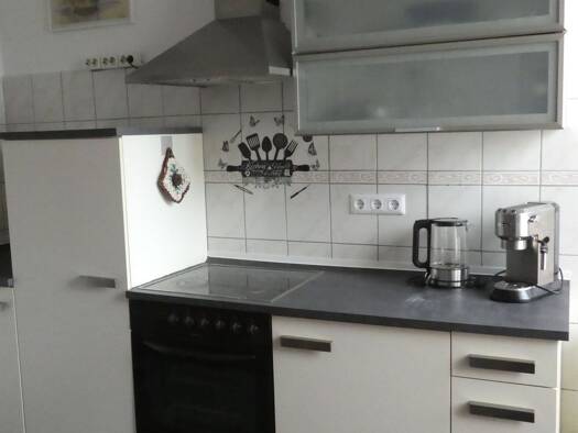 WG-Zimmer zur Miete 600 € 2,5 Zimmer 80 m² Geschoss 1/3 frei ab sofort Engers Neuwied 56566