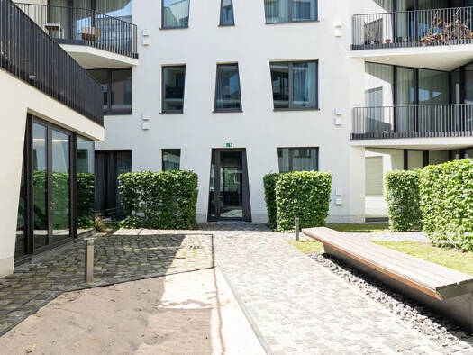 Wohnung zur Miete 800 € 2 Zimmer 52 m² Geschoss 2/6 frei ab sofort Chausseestraße 43 Mitte Mitte 10115
