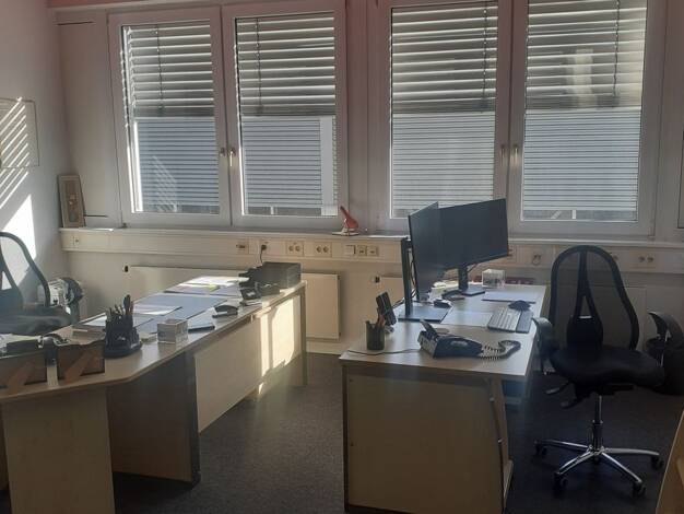 Bürofläche zur Miete 290 € 1 Zimmer 30 m² Bürofläche Großheppach Weinstadt 71384