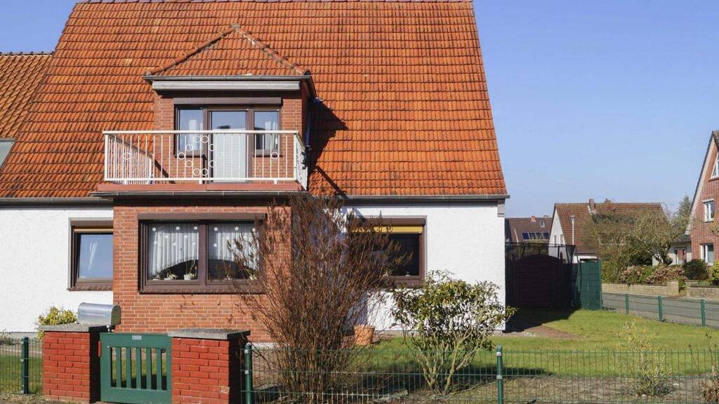 Doppelhaushälfte zum Kauf 299.000 € 6 Zimmer 120 m² 405 m² Grundstück Baden Achim 28832