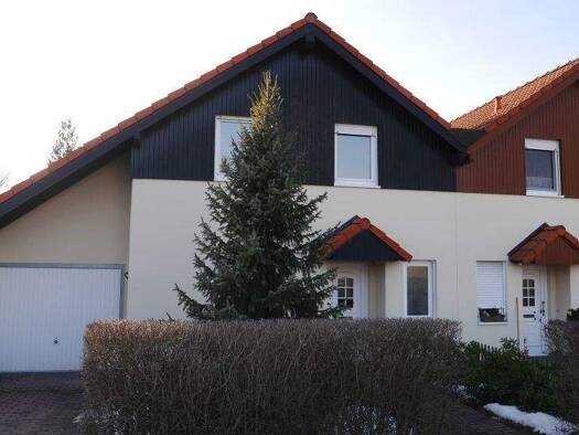 Doppelhaushälfte zum Kauf 319.000 € 4 Zimmer 105 m² 400 m² Grundstück frei ab 01.04.2026 Linthe 14822