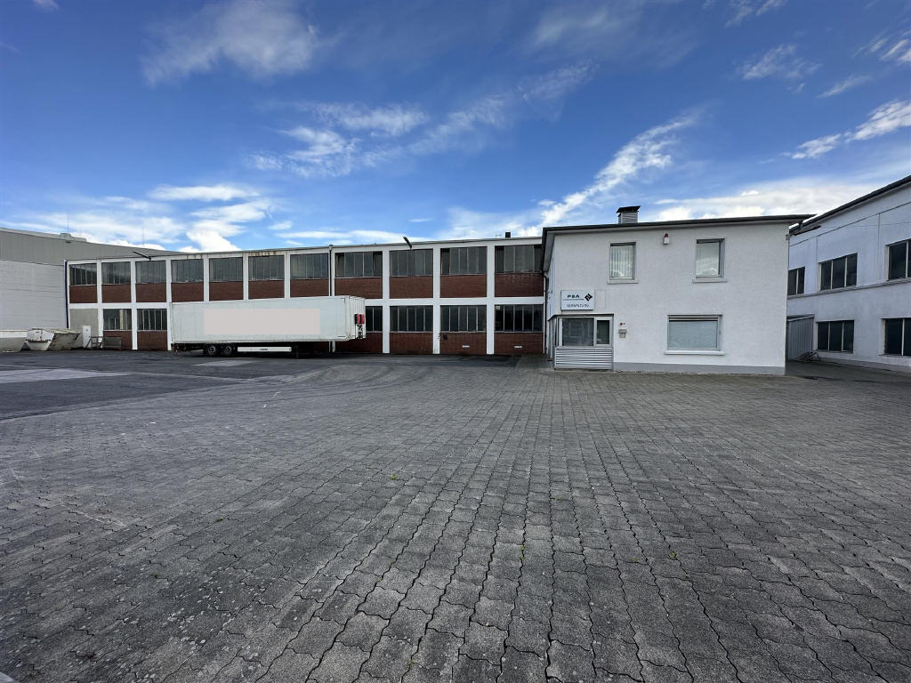 Halle/Industriefläche zur Miete 3,50 € 1.000 m²<br/>Lagerfläche Neheim - Süd Arnsberg 59755