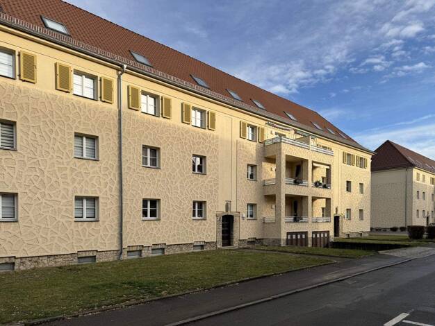 Mehrfamilienhaus zum Kauf 795.000 € 14 Zimmer 321 m² 500 m² Grundstück Taucha 04425