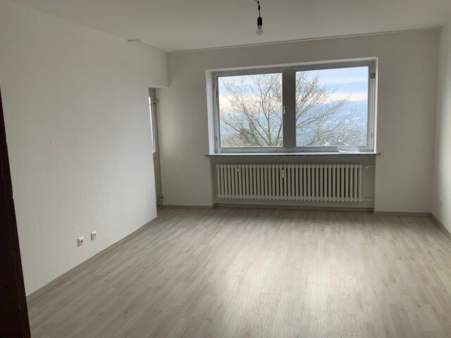 Wohnung zur Miete 489 € 2 Zimmer 62 m²<br/>Wohnfläche 3.<br/>Geschoss 05.02.2025<br/>Verfügbarkeit Geranienweg 1 Kreuztal Kreuztal 57223