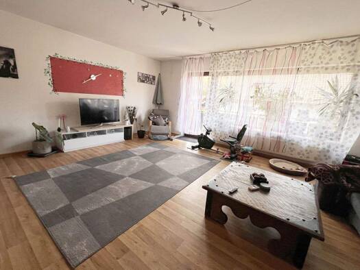 Wohnung zur Miete 780 € 5 Zimmer 130 m² Geschoss 1/3 frei ab 01.05.2026 Riedern Eichenbühl 63928