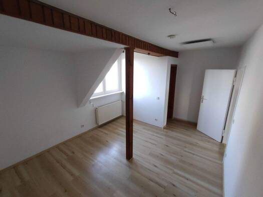 Wohnung zur Miete 600 € 3 Zimmer 86,3 m² 2. Geschoss Semliner Str. 03 Rathenow 14712