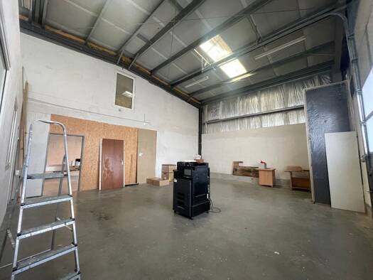 Lagerhalle zur Miete 6 € 75 m² Lagerfläche Schwarzenbek 21493