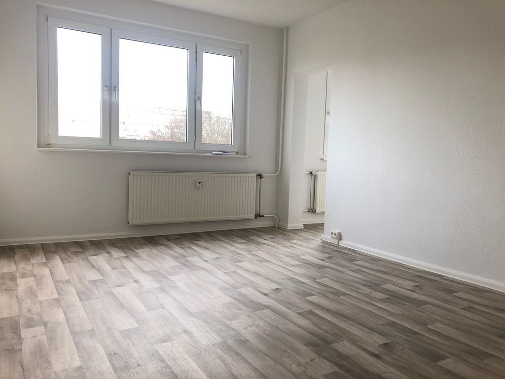 Wohnung zur Miete 215,61 € 1 Zimmer 27,8 m²<br/>Wohnfläche 4.<br/>Geschoss 15.10.2024<br/>Verfügbarkeit Freiberger Str. 2 Thekla Leipzig 04349