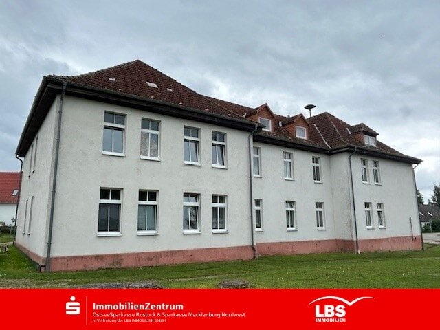 Mehrfamilienhaus zum Kauf 385.000 € 20 Zimmer 504 m²<br/>Wohnfläche 3.369 m²<br/>Grundstück Sukow-Marienhof Sukow-Levitzow 17168