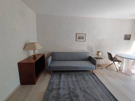 Wohnung zur Miete 900 € 1 Zimmer 40 m² frei ab sofort Grunewald Berlin 10711