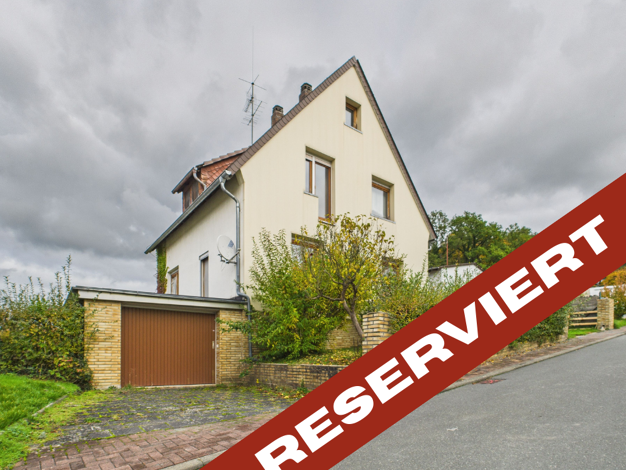 Einfamilienhaus zum Kauf 188.000 € 5 Zimmer 106 m² 872 m² Grundstück frei ab sofort Bonbaden Braunfels 35619