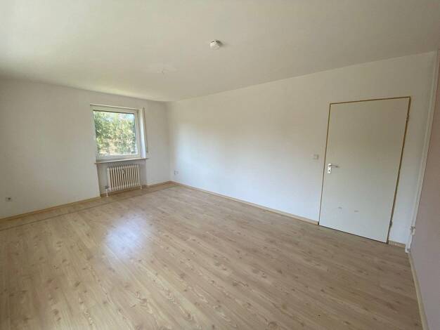 Wohnung zur Miete 600 € 3 Zimmer 80 m² 2. Geschoss Jean-Paul-Allee 1 Neustadt Neustadt b.Coburg 96465