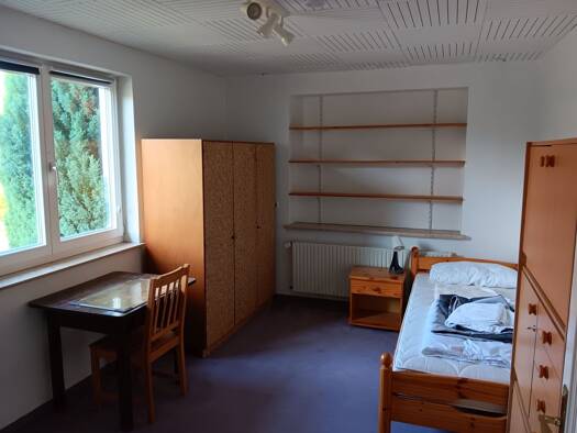 WG-Zimmer zur Miete 480 € 12 m² Geschoss 1/2 frei ab 07.04.2026 Bogenhausen München 81929