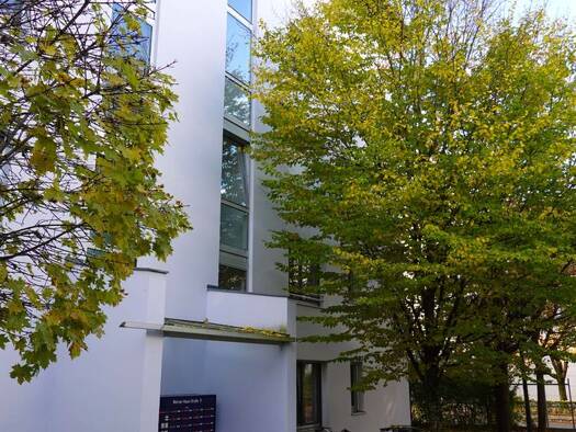 Wohnung zur Miete 700 € 2 Zimmer 52 m² frei ab sofort Werner-Haas-Straße 11 Innenstadt Augsburg 86153