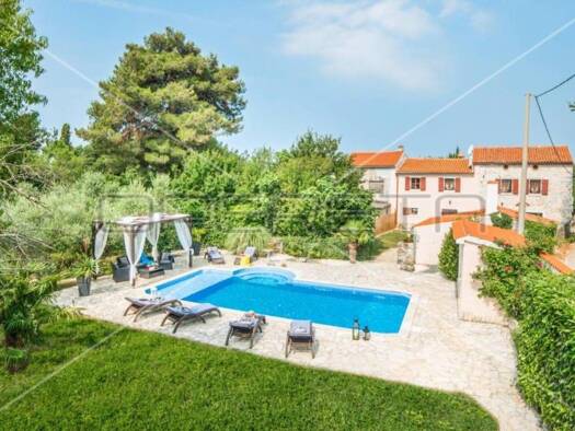 Haus zum Kauf 435.000 € 5 Zimmer 175 m² Loborika