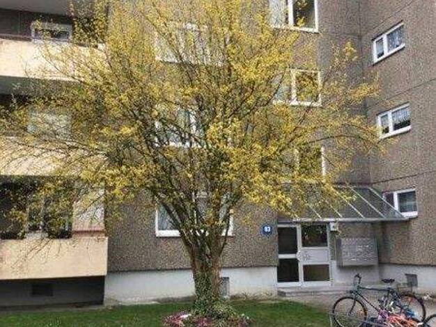 Wohnung zur Miete nur mit Wohnberechtigungsschein 604 € 3 Zimmer 85,9 m² 5. Geschoss frei ab 16.10.2025 Johannes-Palm-Str. 83 Wiblingen Ulm 89079