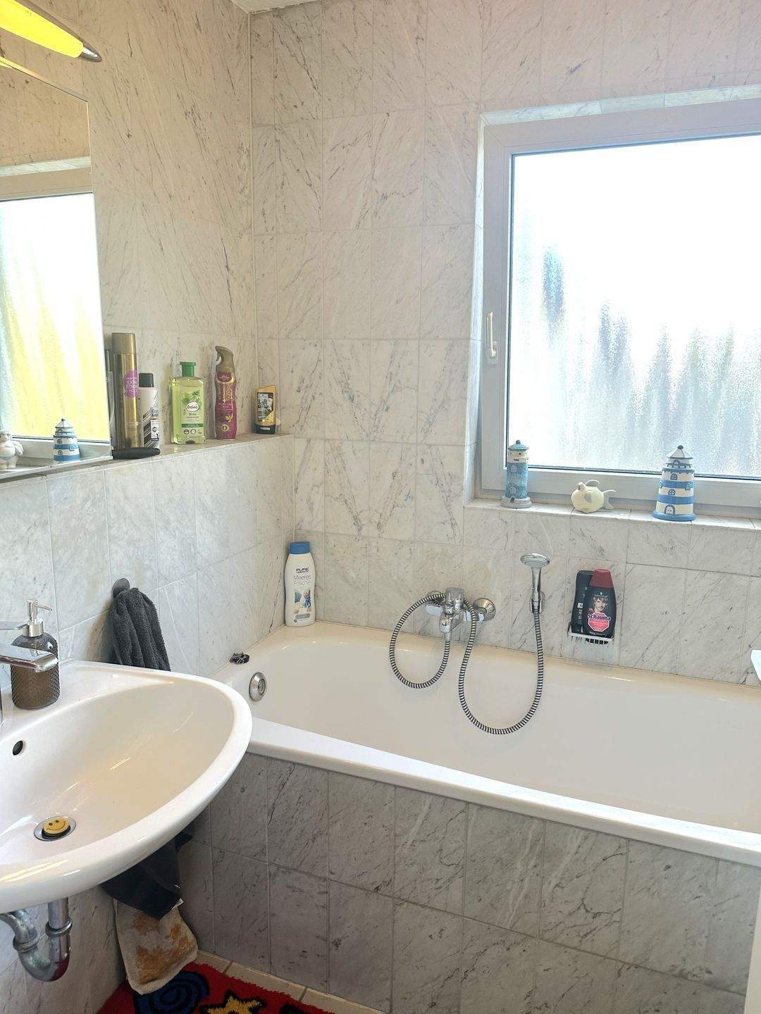 Immobilie in Hilden - Single Wohnung mit Balkon und Duplex Stellplatz. Kleine Kapitalanlage in Hilden!  - Bild 3