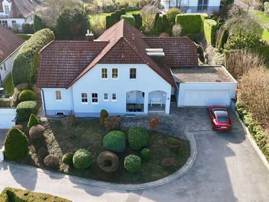 Einfamilienhaus zum Kauf 897.000 € 7,5 Zimmer 240 m² 835 m² Grundstück Nordöstlicher Stadtteil Schweinfurt 97422