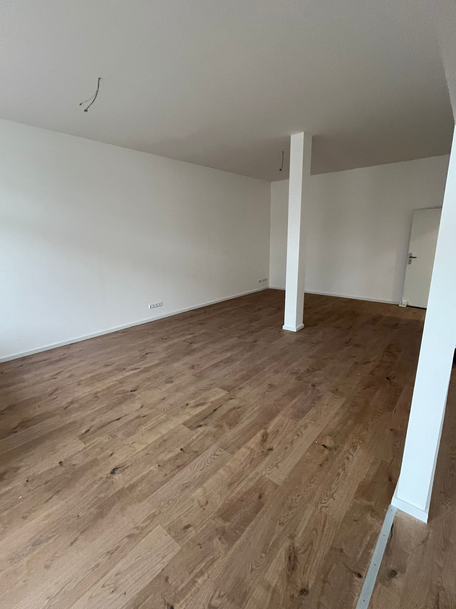 Wohnung zur Miete 973 € 4 Zimmer 139 m²<br/>Wohnfläche EG<br/>Geschoss ab sofort<br/>Verfügbarkeit Nienburger Straße 16 Bernburg Bernburg 06406