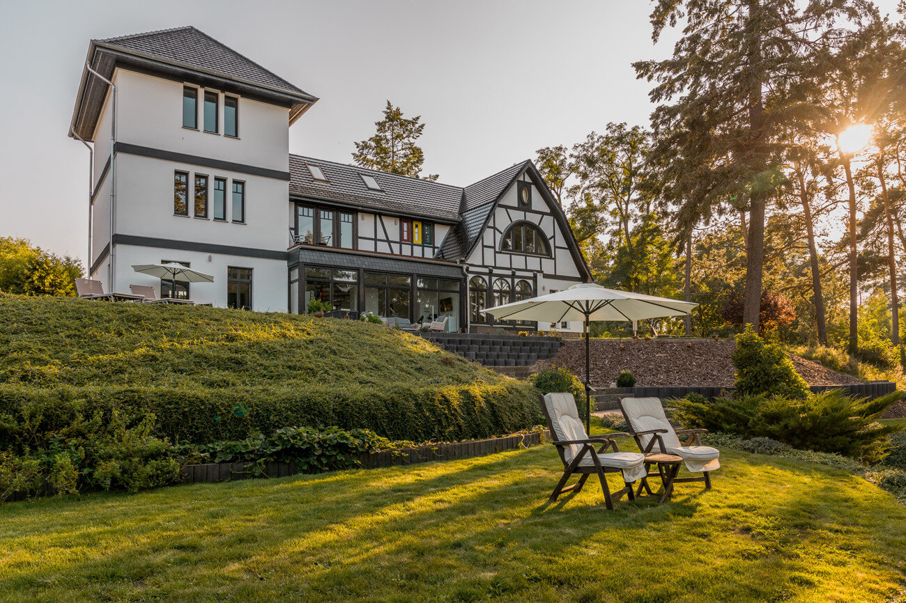 Villa zum Kauf 2.995.000 € 28 Zimmer 805 m²<br/>Wohnfläche 3.430 m²<br/>Grundstück Fürstenberg/Havel Fürstenberg/Havel 16798