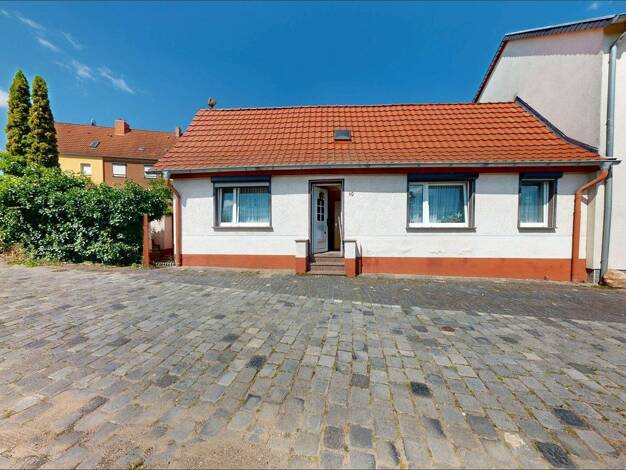Einfamilienhaus zum Kauf provisionsfrei 35.000 € 3 Zimmer 63,4 m² 205 m² Grundstück Weinberg 10 Lutherstadt Eisleben Eisleben 06295