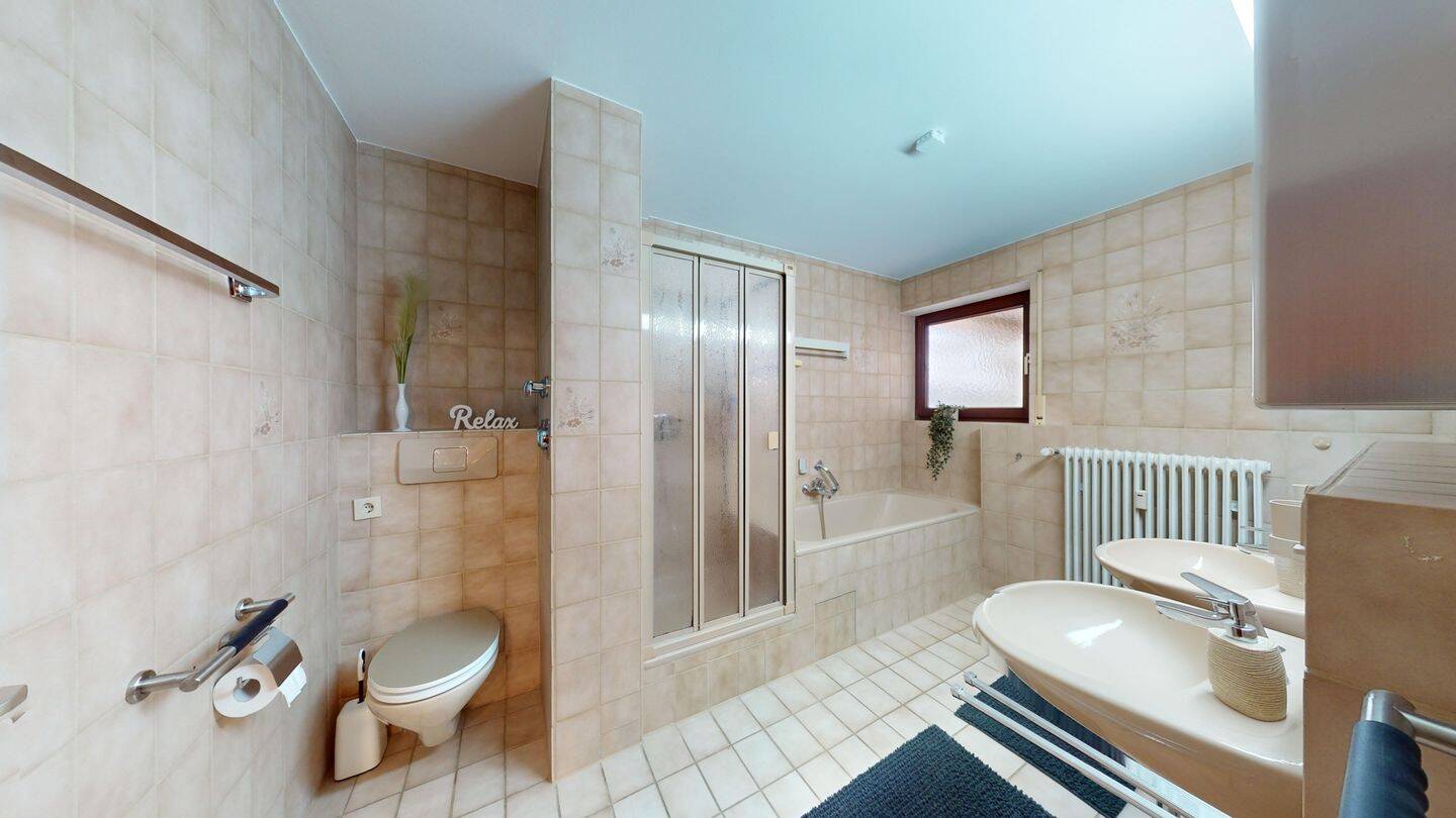 Property thumbnail 6