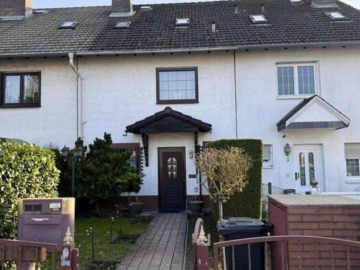 Reihenmittelhaus zum Kauf 460.000 € 4,5 Zimmer 122 m² 261 m² Grundstück Sossenheim Frankfurt 65936