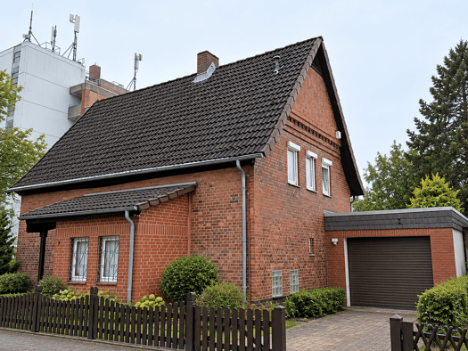 Einfamilienhaus zum Kauf als Kapitalanlage geeignet 440.000 € 6 Zimmer 120 m² 1,2 m² Grundstück Alt-Laatzen Laatzen 30880