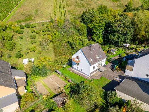 Einfamilienhaus zum Kauf 330.000 € 5 Zimmer 147 m² 728 m² Grundstück Waldrach 54320
