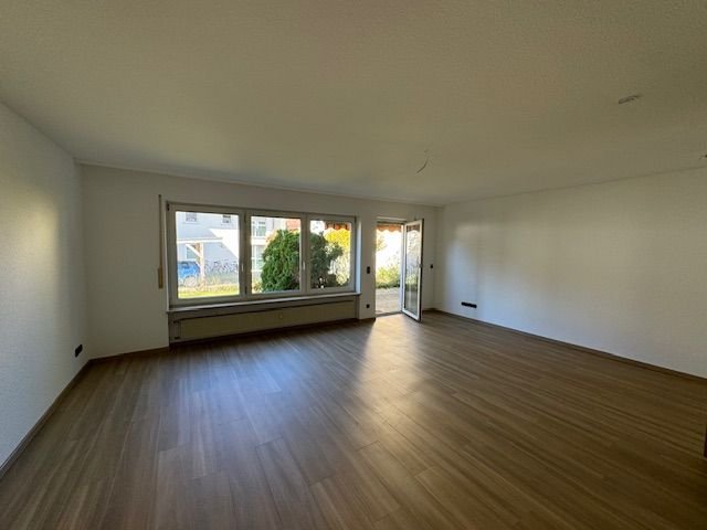 Wohnung zur Miete 989 € 3 Zimmer 113 m²<br/>Wohnfläche EG<br/>Geschoss ab sofort<br/>Verfügbarkeit Alfred-Nobel-Straße Stadeln 175 Fürth 90765