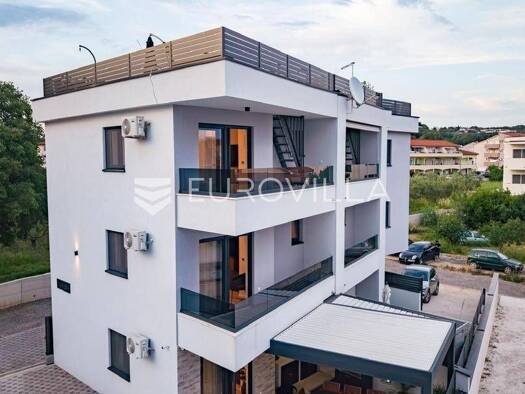 Einfamilienhaus zur Miete - Erstbezug 2.700 € 2 Zimmer 135 m² Medulin Medulin 52203