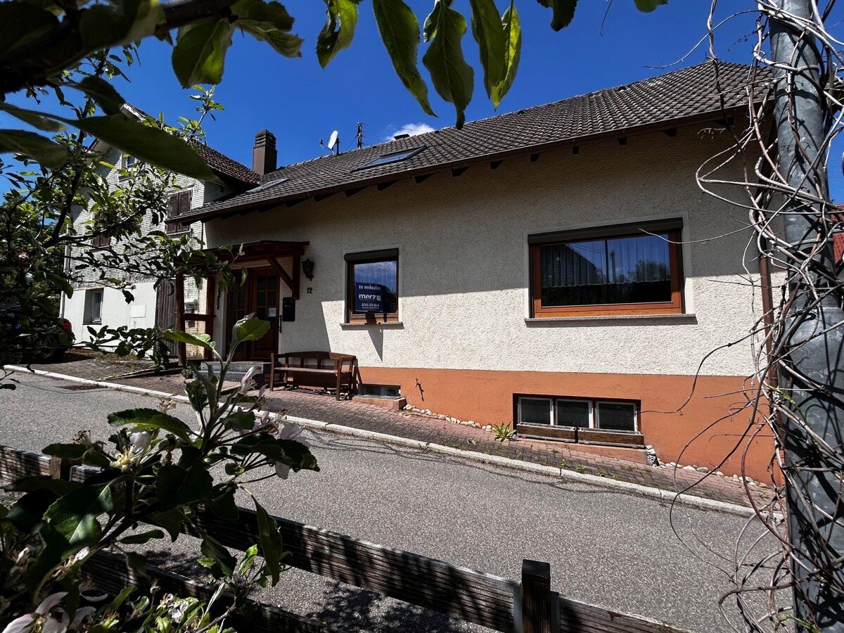 Doppelhaushälfte zum Kauf 254.000 € 7 Zimmer 145 m²<br/>Wohnfläche 629 m²<br/>Grundstück Sulgen Schramberg / Sulgen 78713