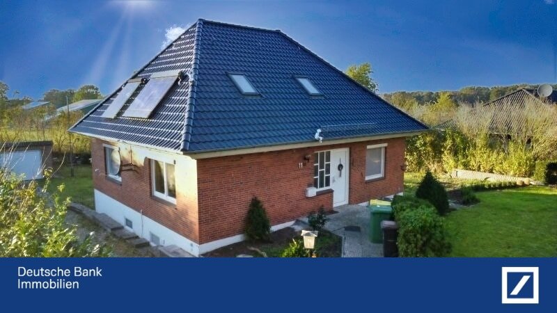 Einfamilienhaus zum Kauf 189.900 € 2 Zimmer 82 m²<br/>Wohnfläche 985 m²<br/>Grundstück ab sofort<br/>Verfügbarkeit Lottorf Lottorf 24878