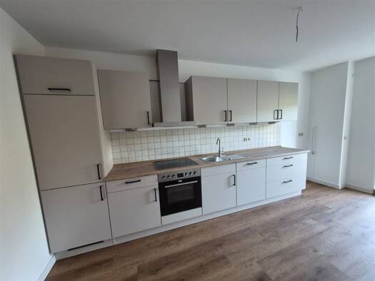 Wohnung zur Miete 675 € 3 Zimmer 86,5 m² 3. Geschoss Schulstraße 7 Crimmitschau Crimmitschau 08451