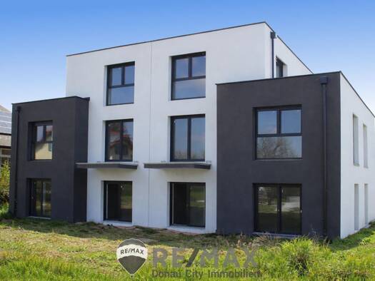 Reihenmittelhaus zum Kauf 7 Zimmer 220 m² 487 m² Grundstück Leopoldsdorf 2333