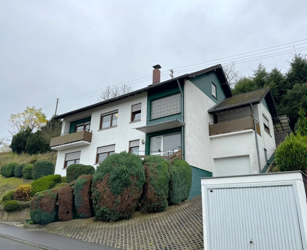 Einfamilienhaus zum Kauf 365.000 € 6 Zimmer 170 m²<br/>Wohnfläche 800 m²<br/>Grundstück Burgbrohl Burgbrohl 56659