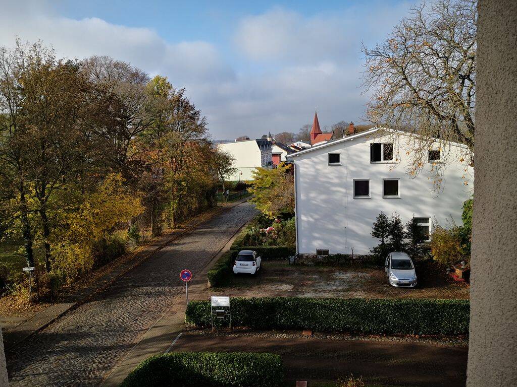 Immobilie in Altefähr - Altefähr zwei modernisierte 3-Zimmer Wohnungen frei u. provisionsfrei vom Eigentümer zu verkaufen - Bild 3