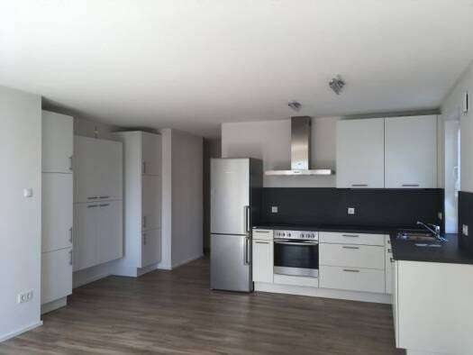 Wohnung zur Miete 1.250 € 3 Zimmer 85,5 m² 2 Geschosse frei ab 15.08.2025 Erlangen 91056