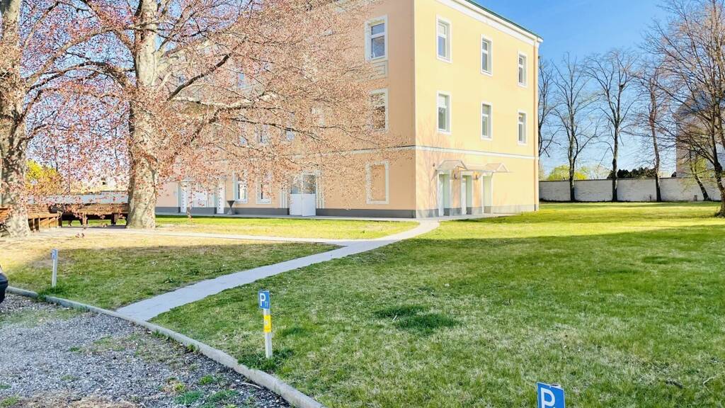 Lagerhalle zur Miete 36 € 2 m² Lagerfläche Schwechat 2320