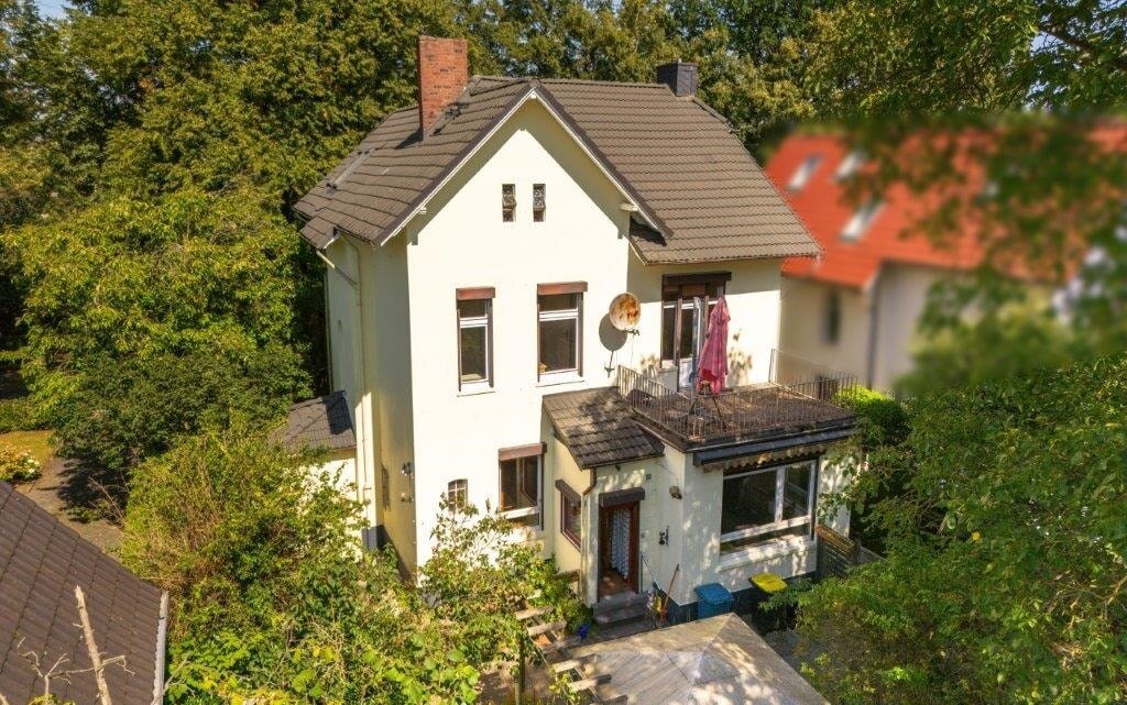 Einfamilienhaus zum Kauf 1.195.000 € 7 Zimmer 200 m²<br/>Wohnfläche 1.079 m²<br/>Grundstück ab sofort<br/>Verfügbarkeit Am Aalfang Ahrensburg 22926