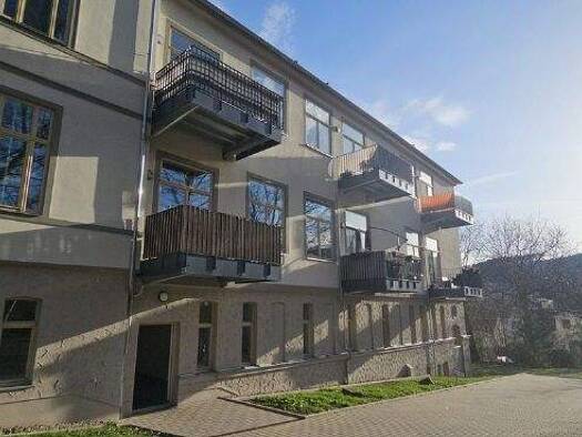 Wohnung zur Miete 820 € 4 Zimmer 97,6 m² frei ab 01.03.2026 Friedrichroda 99894