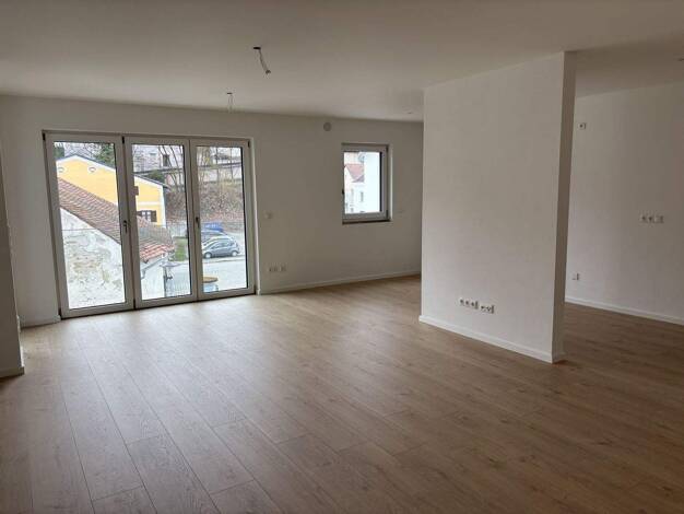 Wohnung zur Miete - Erstbezug 900 € 2 Zimmer 78,2 m² 1. Geschoss Landau 94405