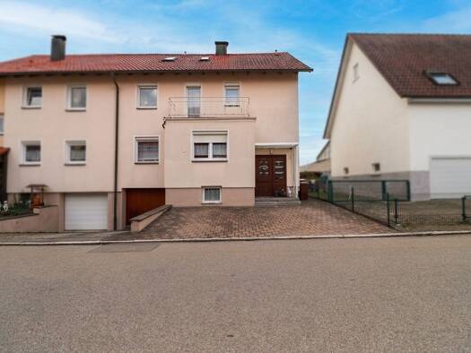 Doppelhaushälfte zum Kauf 345.000 € 7 Zimmer 170 m² 342 m² Grundstück Gosheim 78559